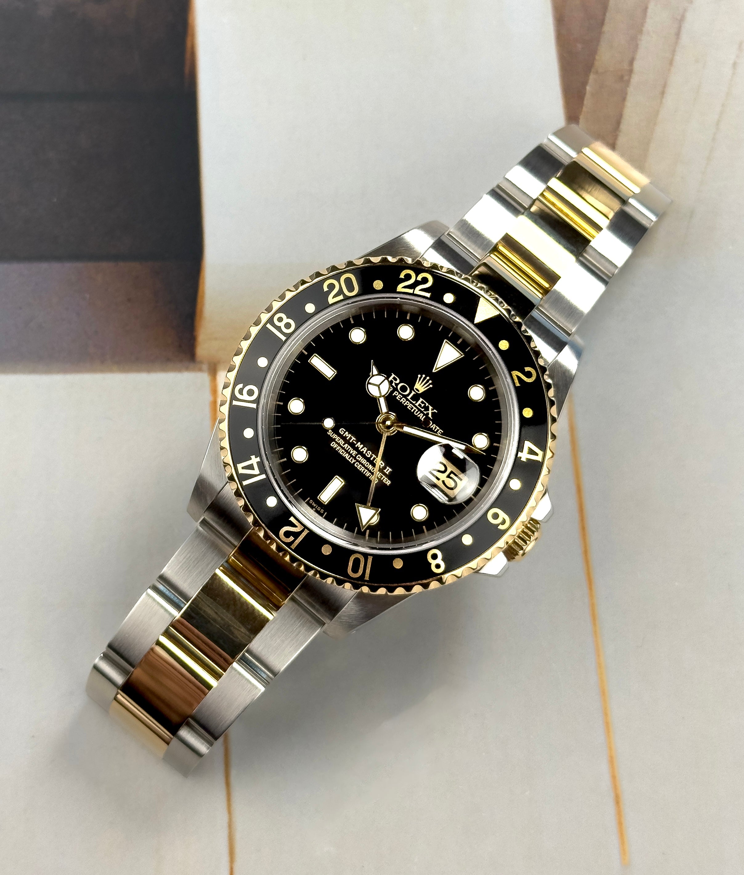 Rolex GMT-Master II - 16713 -2001 with RLX Service