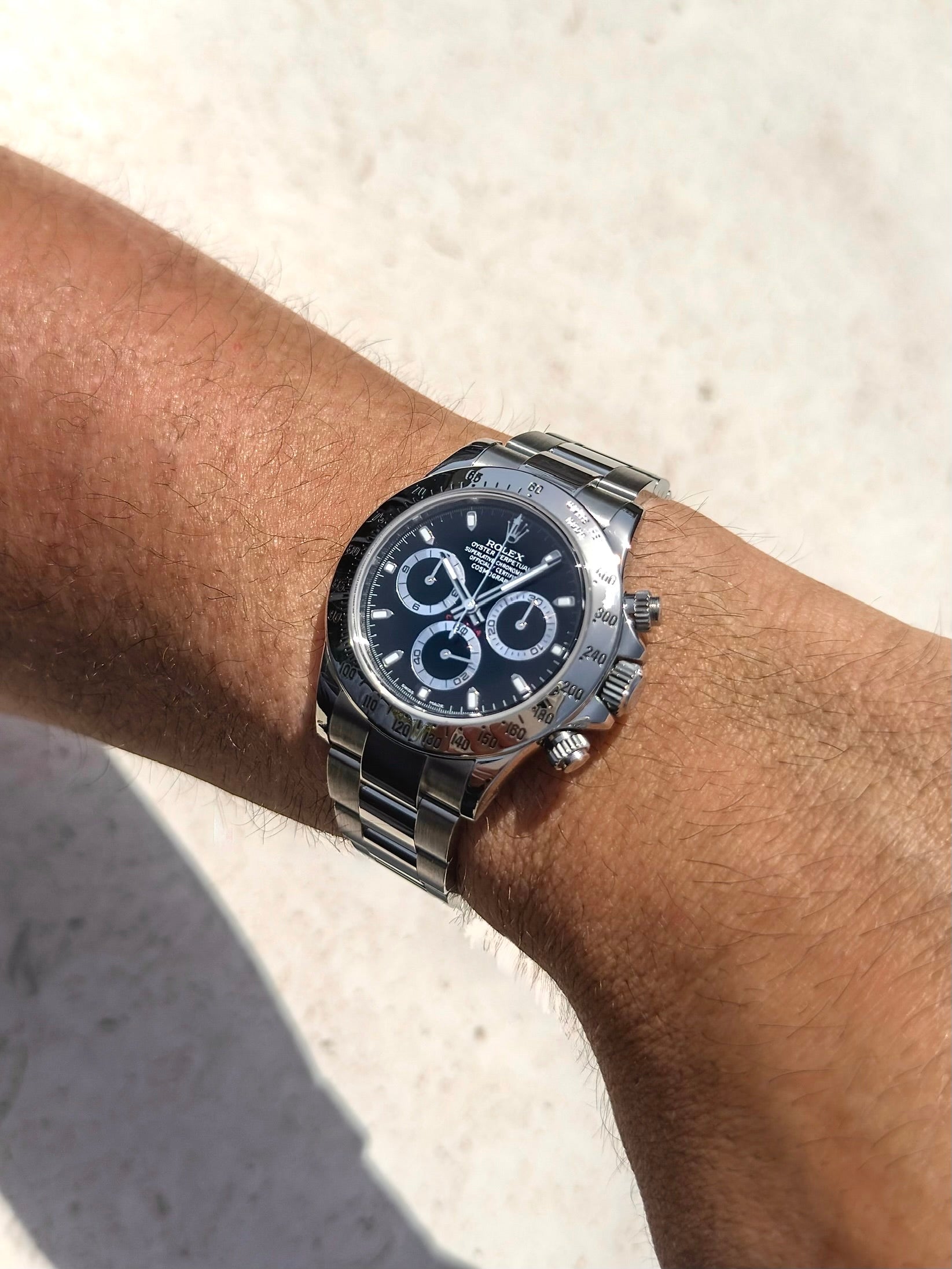 Rolex Cosmograph Daytona - 116520 - Black Dial
