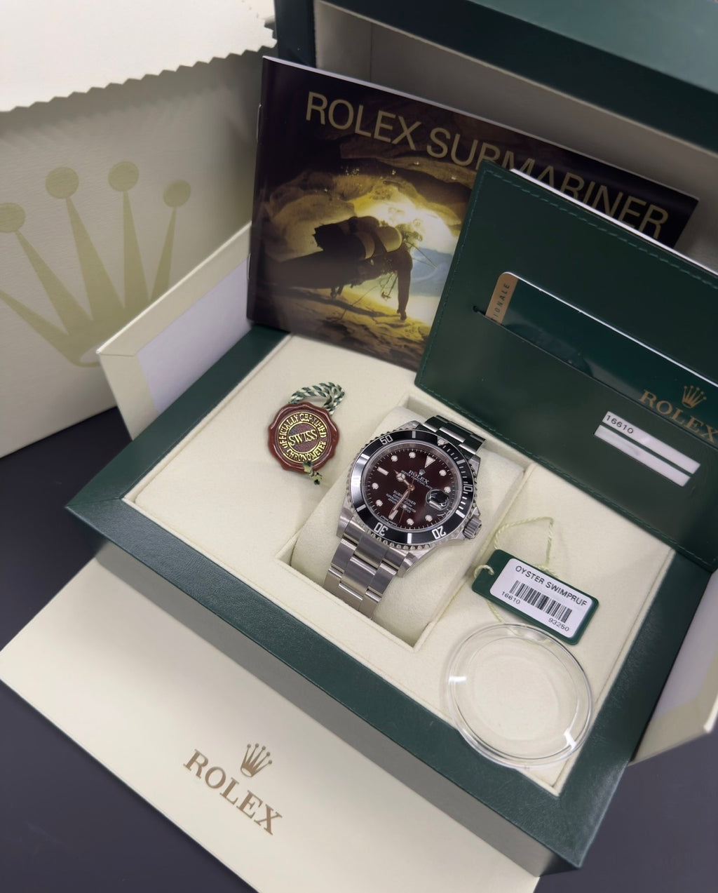 Rolex Submariner Date - 16610 NOS